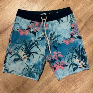 Billabong Men's Tropical Sundays Pro 19" boardshort Swim Trunks Size 29